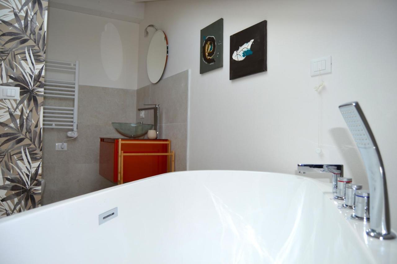 Zen Ar Holiday-Home Πεσκιέρα ντελ Γκάρντα Εξωτερικό φωτογραφία