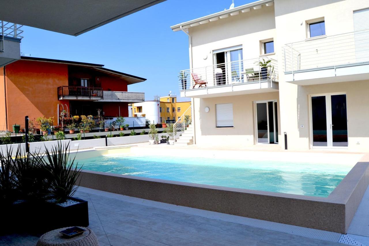 Zen Ar Holiday-Home Πεσκιέρα ντελ Γκάρντα Εξωτερικό φωτογραφία